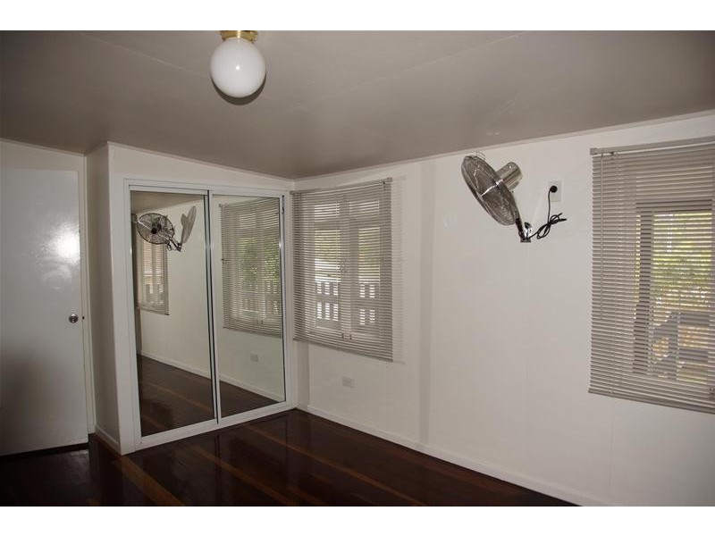 79 Zelma Street, Grasstree Beach QLD 4740