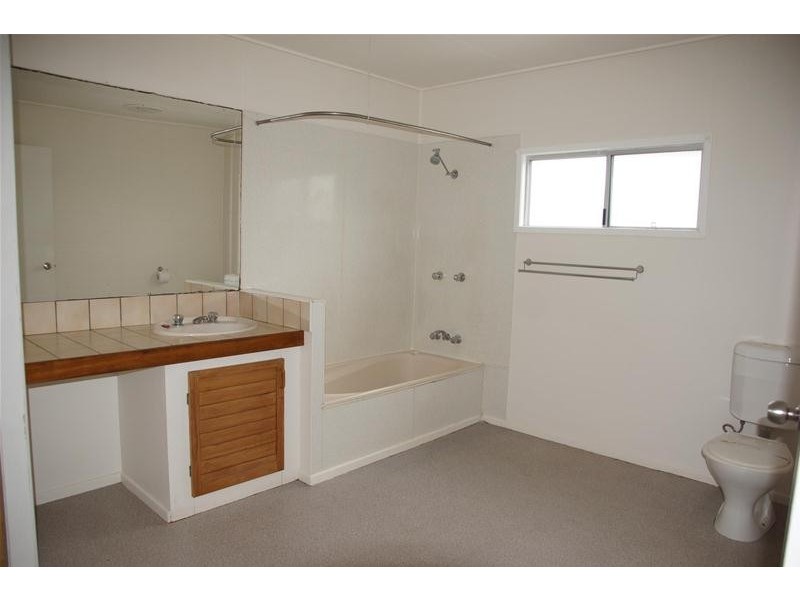 79 Zelma Street, Grasstree Beach QLD 4740