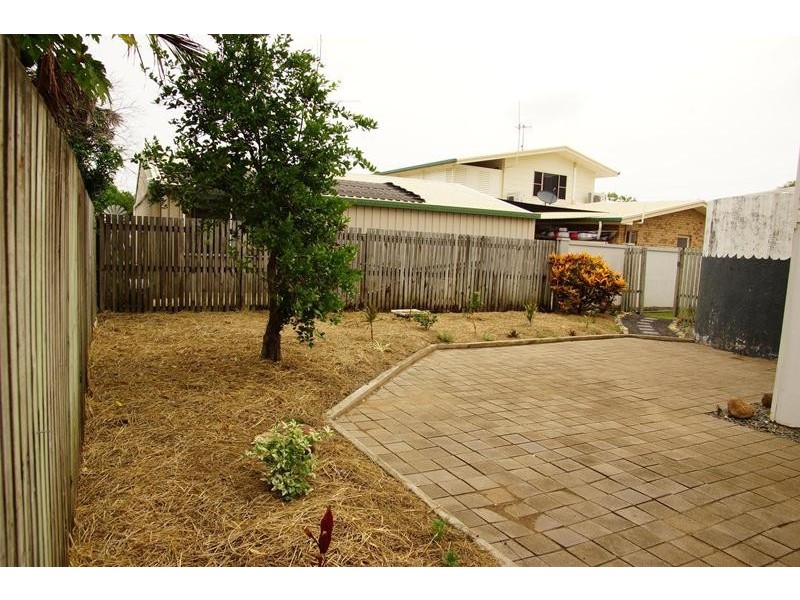 79 Zelma Street, Grasstree Beach QLD 4740