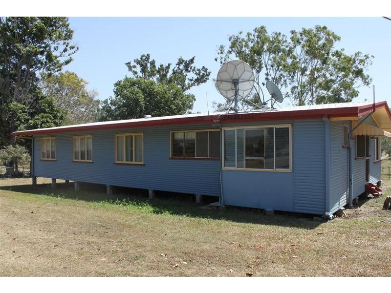 1697 Bolingbroke  Road, Koumala QLD 4738