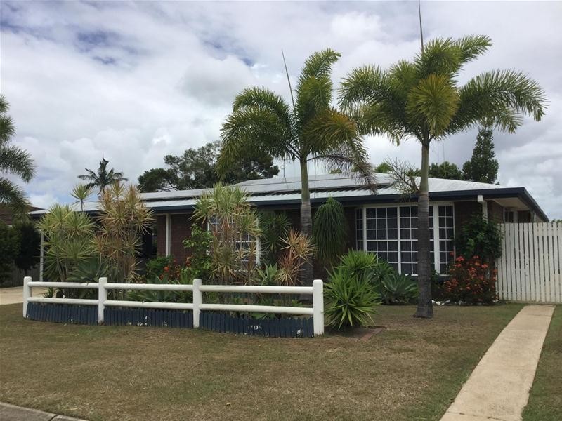 4  Michael  Avenue, Sarina QLD 4737