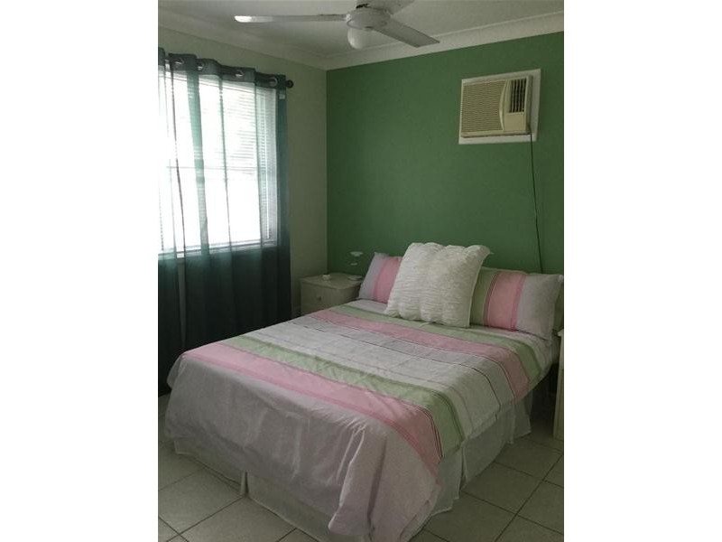 4  Michael  Avenue, Sarina QLD 4737