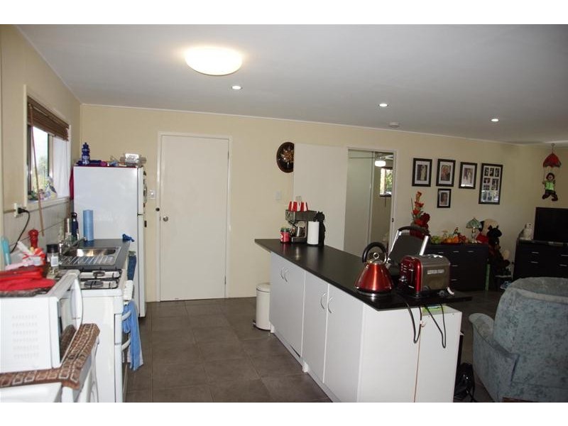 6 Fleetwood Court, Freshwater Point QLD 4737