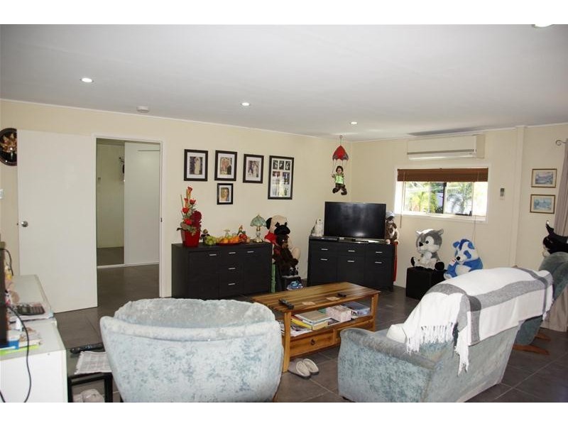 6 Fleetwood Court, Freshwater Point QLD 4737