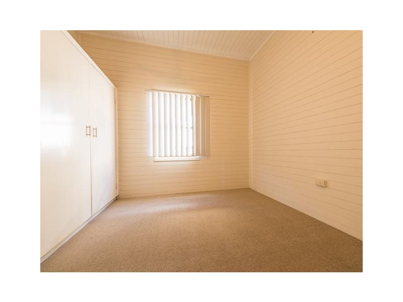 14 Kenilworth Street, South Mackay QLD 4740