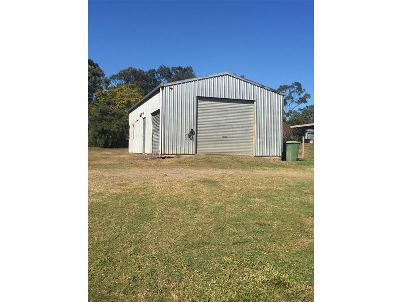 2 Blakeley Road, Sarina QLD 4737