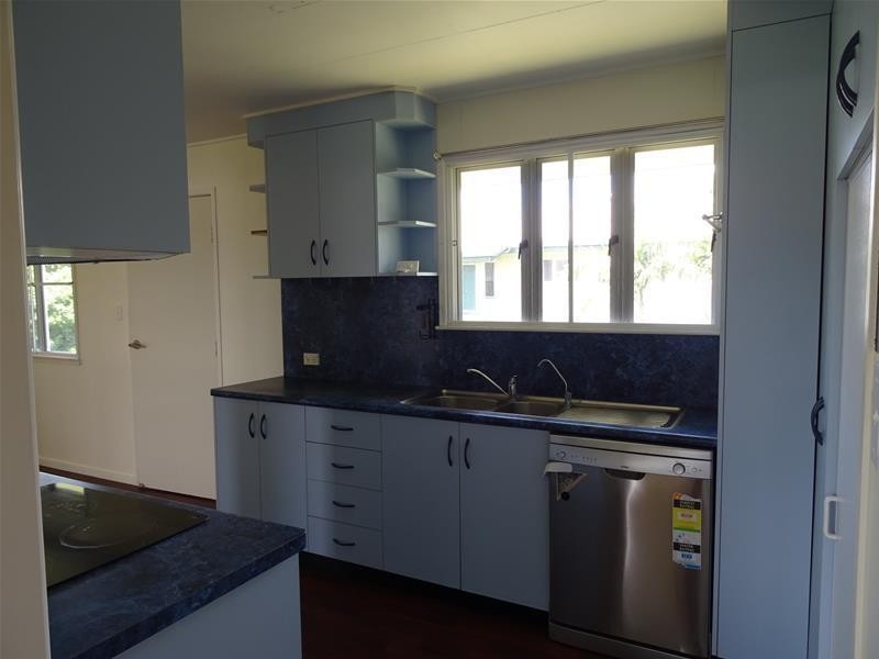 2 Kathleen Street, Sarina QLD 4737