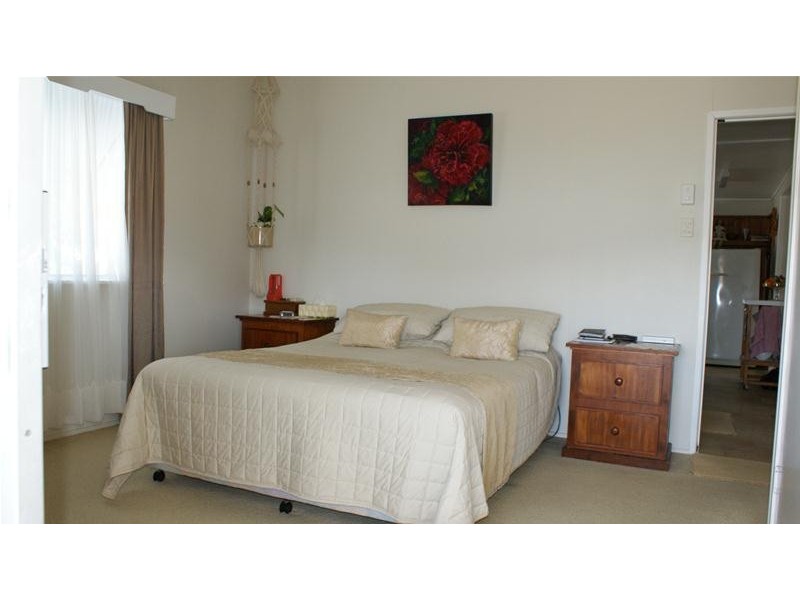 5 Cooper Avenue, Campwin Beach QLD 4737