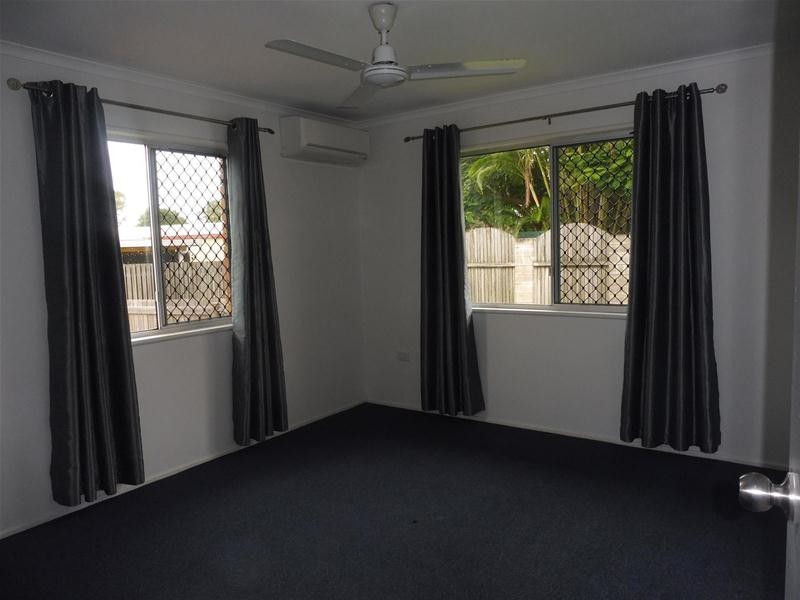 2/6 Whitney Street, Andergrove QLD 4740