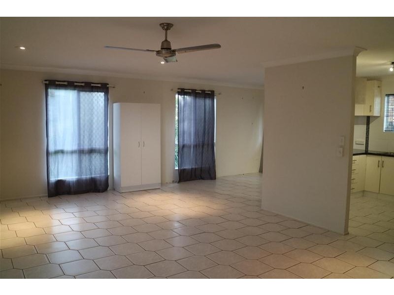 16 Pardoe Street, Bucasia QLD 4750