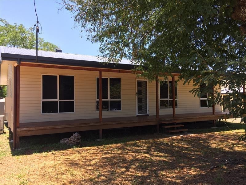 5 Baker Street, Nebo QLD 4742