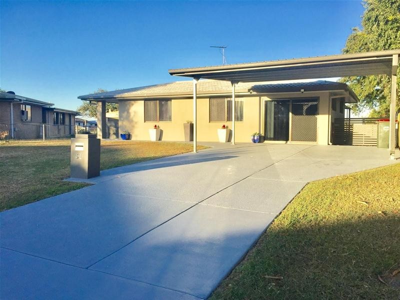 31 Downing Street, Ooralea QLD 4740