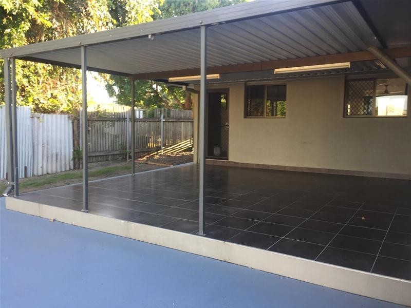 31 Downing Street, Ooralea QLD 4740