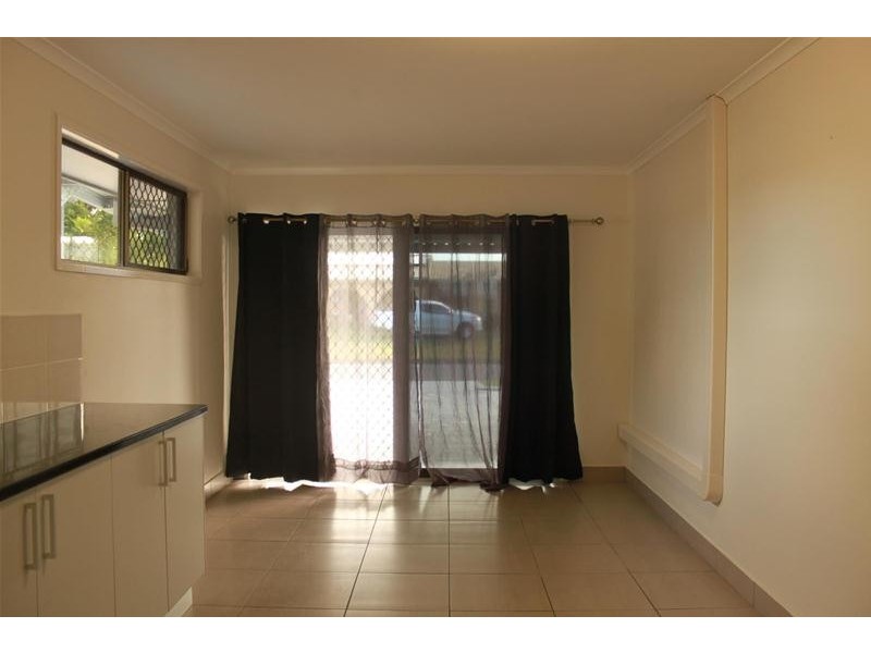 31 Downing Street, Ooralea QLD 4740