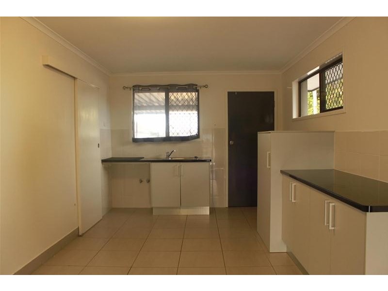 31 Downing Street, Ooralea QLD 4740