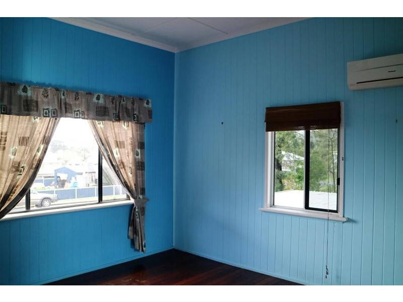 5 Heron Street, Sarina QLD 4737