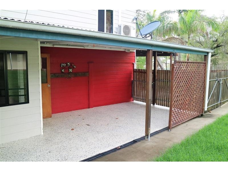 5 Heron Street, Sarina QLD 4737