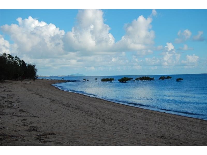 104 Colonial Drive, Clairview QLD 4741