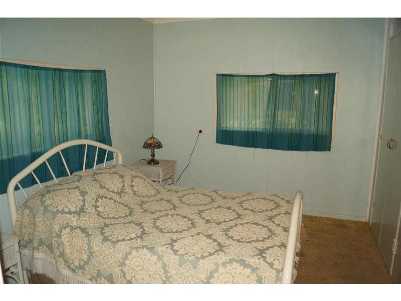 104 Colonial Drive, Clairview QLD 4741