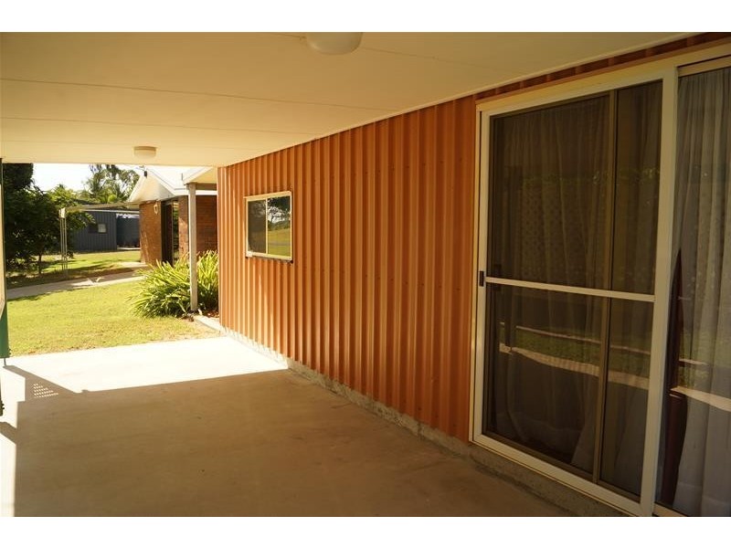 104 Colonial Drive, Clairview QLD 4741