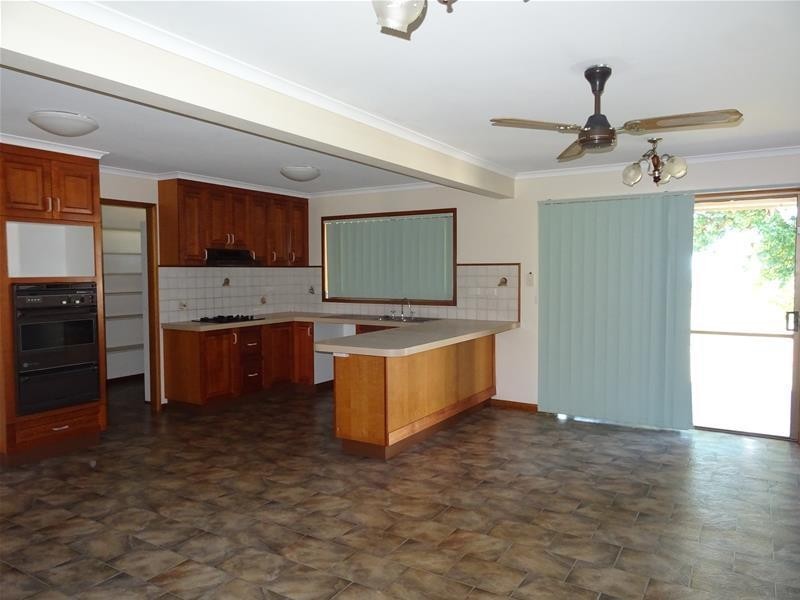 56 Edmunds Avenue, Hay Point QLD 4740