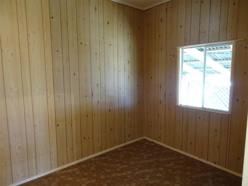 5 Place Avenue, Sarina QLD 4737