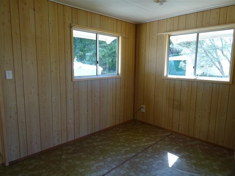 5 Place Avenue, Sarina QLD 4737