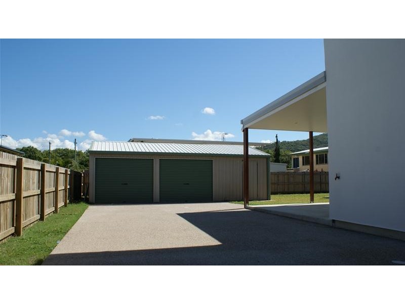 70 The Esplanade, Grasstree Beach QLD 4740