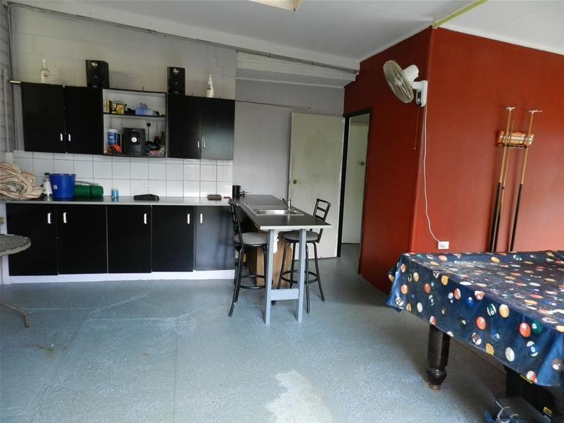 10 Atherton Street, Sarina QLD 4737