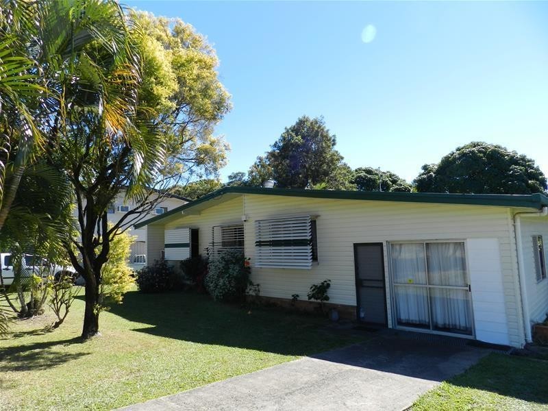 10 Atherton Street, Sarina QLD 4737