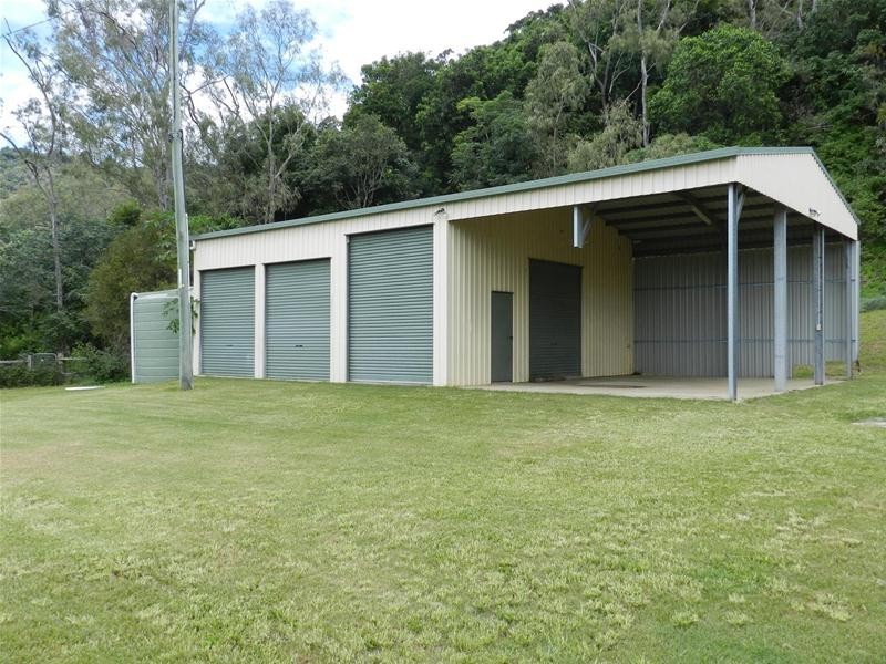 1775 Sarina Homebush Road, Oakenden QLD 4741