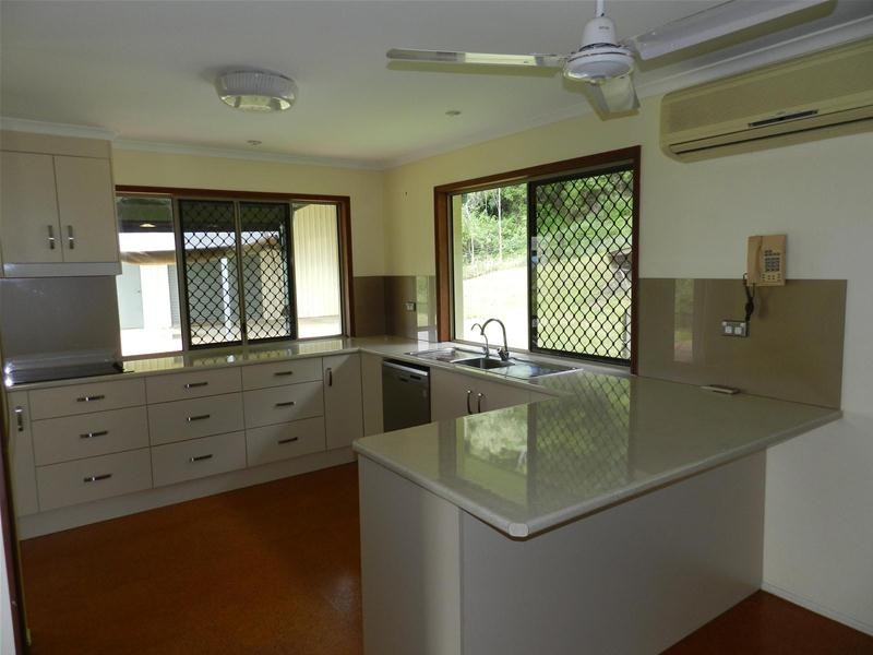 1775 Sarina Homebush Road, Oakenden QLD 4741