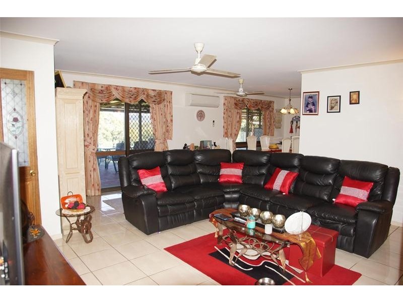 14 Cilla Hill Court, Sarina Beach QLD 4737