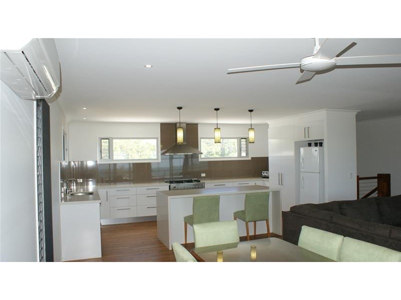 70 The Esplanade, Grasstree Beach QLD 4740