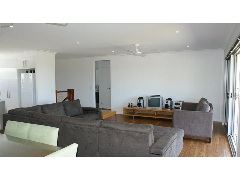 70 The Esplanade, Grasstree Beach QLD 4740