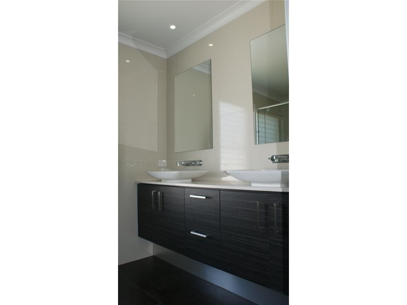 70 The Esplanade, Grasstree Beach QLD 4740