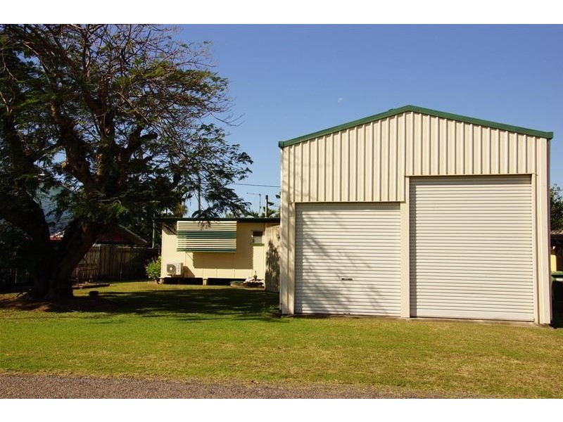 29 Owen Jenkins Drive, Sarina Beach QLD 4737