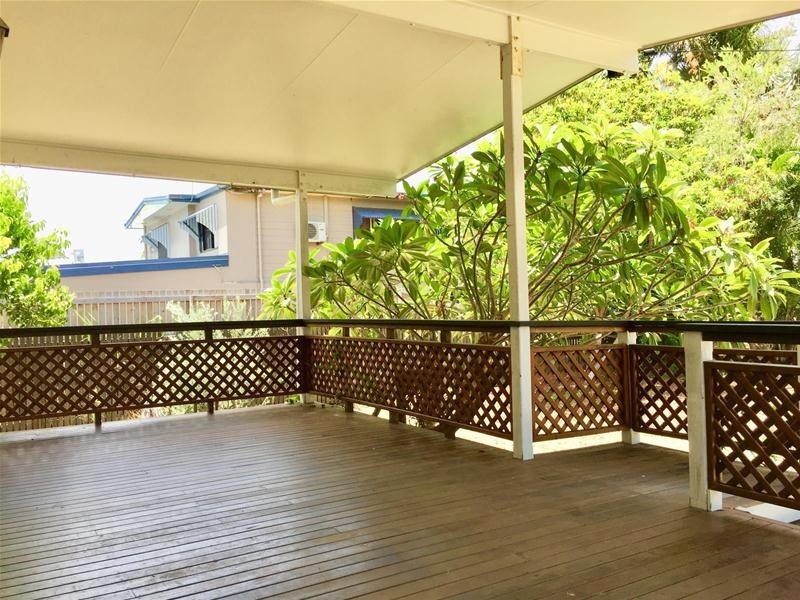 10 Coral Drive, Blacks Beach QLD 4740