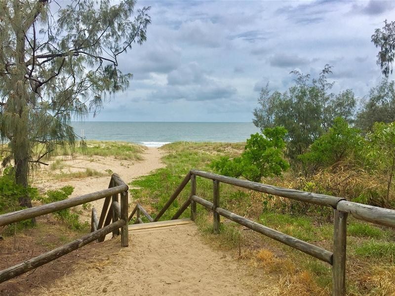 10 Coral Drive, Blacks Beach QLD 4740