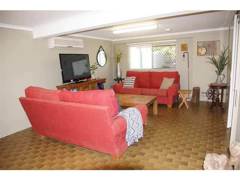 83 Zelma Street, Grasstree Beach QLD 4740