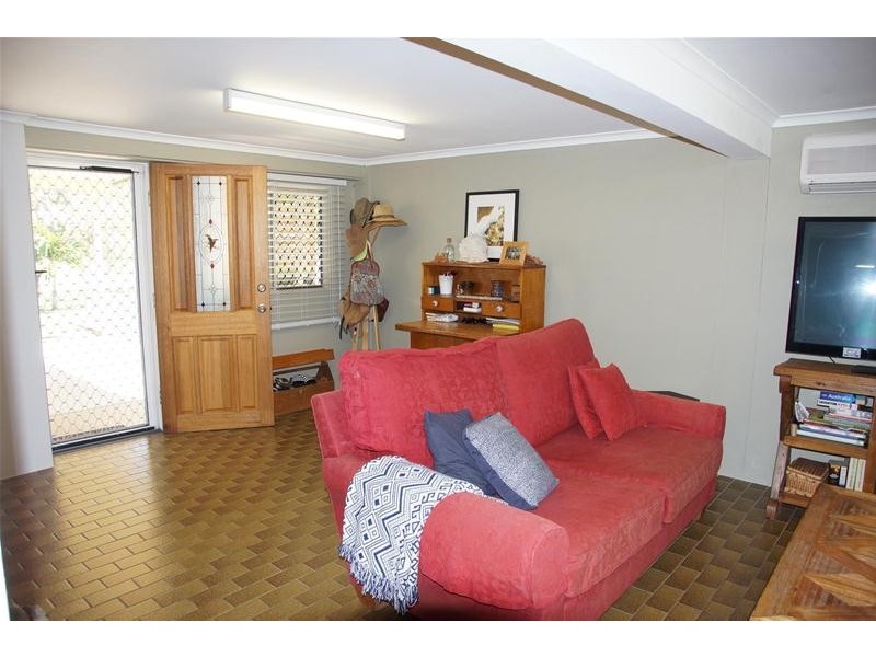 83 Zelma Street, Grasstree Beach QLD 4740