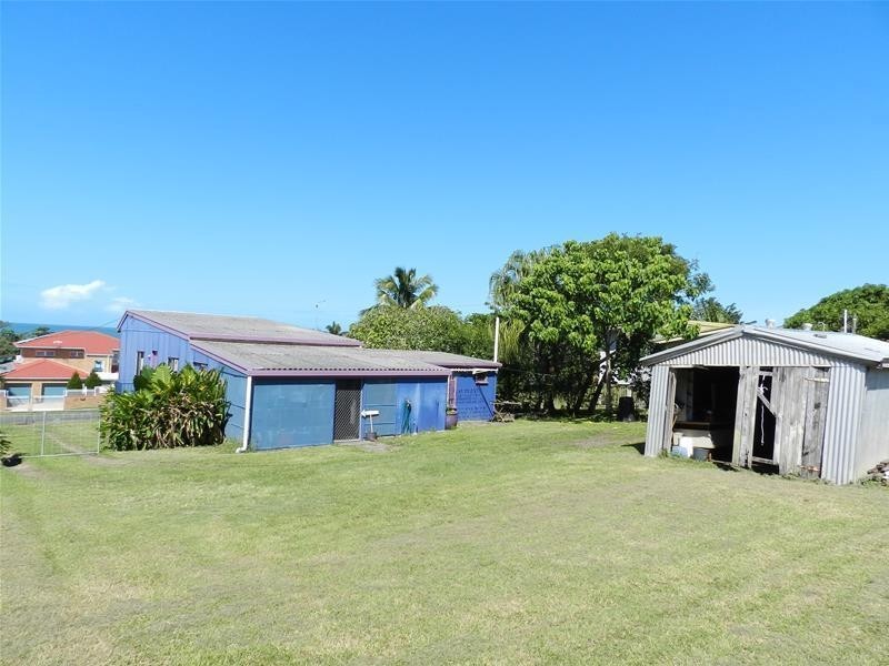 42 Westcott Avenue, Campwin Beach QLD 4737