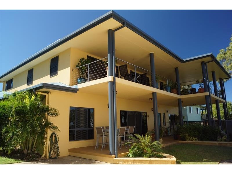 3 Sarina Coast Road, Sarina Beach QLD 4737