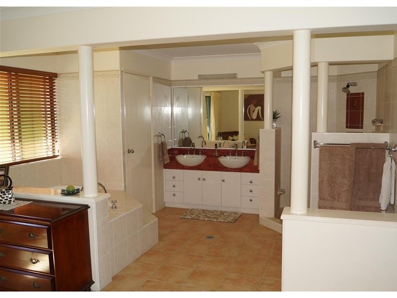 3 Sarina Coast Road, Sarina Beach QLD 4737