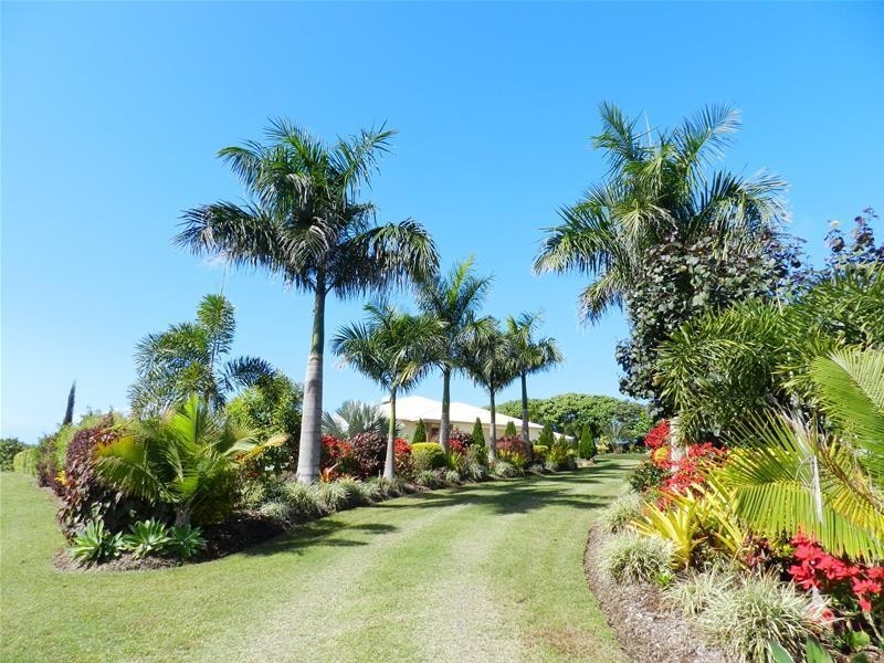 949 Grasstree Road, Sarina Beach QLD 4737