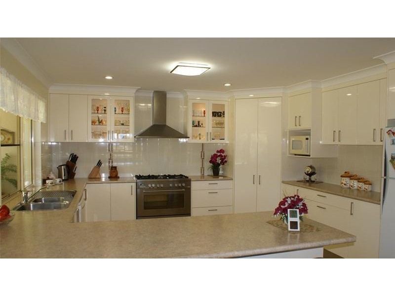 949 Grasstree Road, Sarina Beach QLD 4737