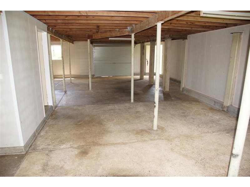 6 Kathleen Street, Sarina QLD 4737