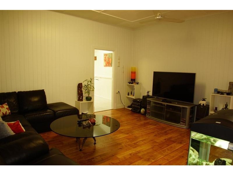 42 Anzac Street, Sarina QLD 4737