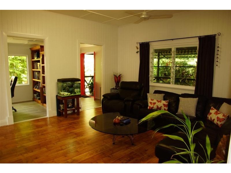 42 Anzac Street, Sarina QLD 4737