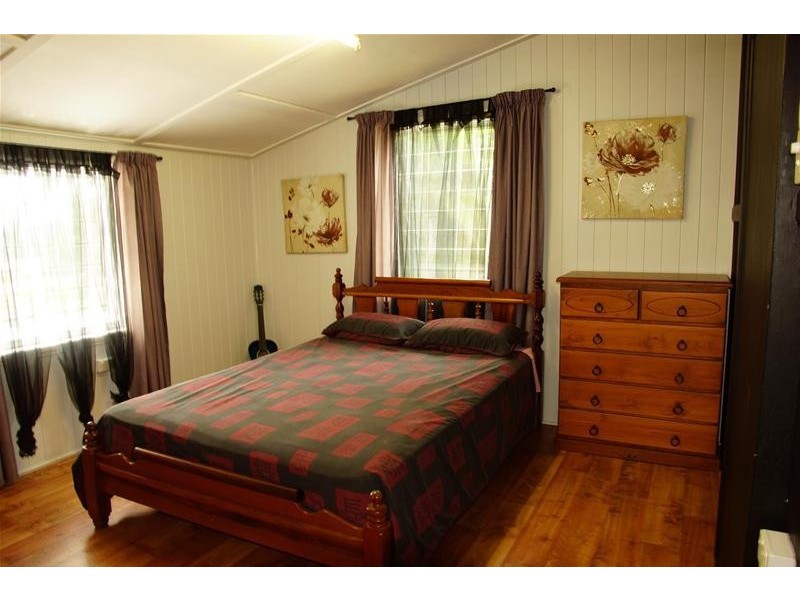 42 Anzac Street, Sarina QLD 4737